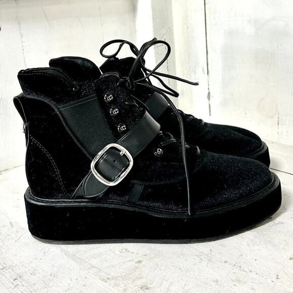 NWOT Coach x Tabitha Simmons Velvet Wedge Chelsea Hiker Ankle Boots Black 8.5 - Picture 5 of 10